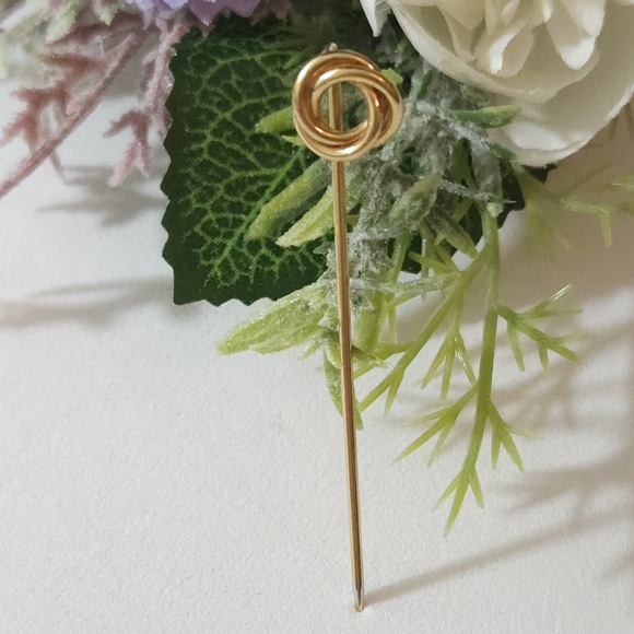 Vintage Gold Lovers Knot Hat Pin Stick Pin - Picture 4 of 6